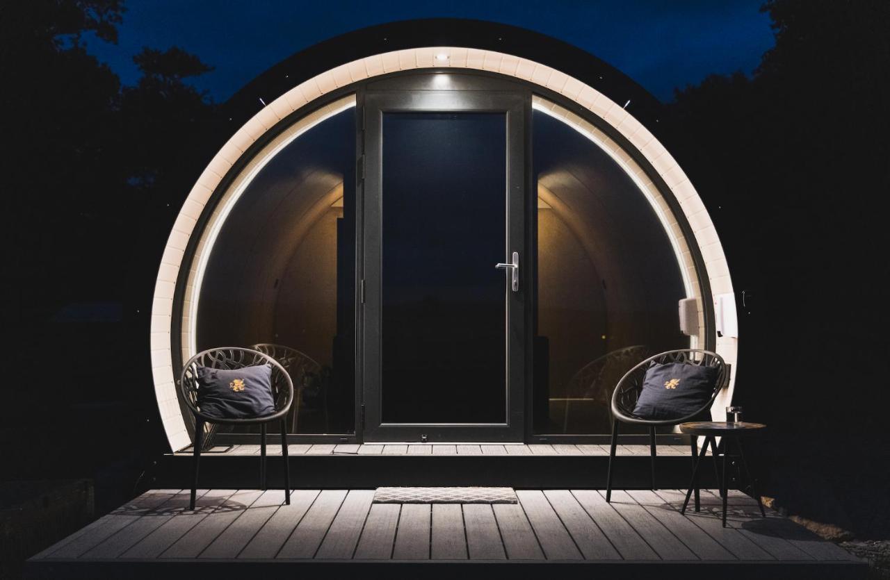 Отель Cardross Estate Glamping Pods Стерлинг Экстерьер фото